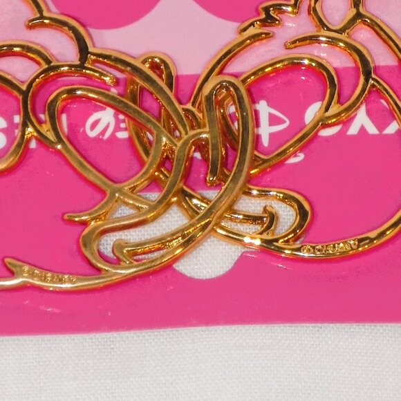 New Tokyo Disney Resort Donald & Daisy Duck Gold Wire Earrings Chu! - Picture 3 of 3